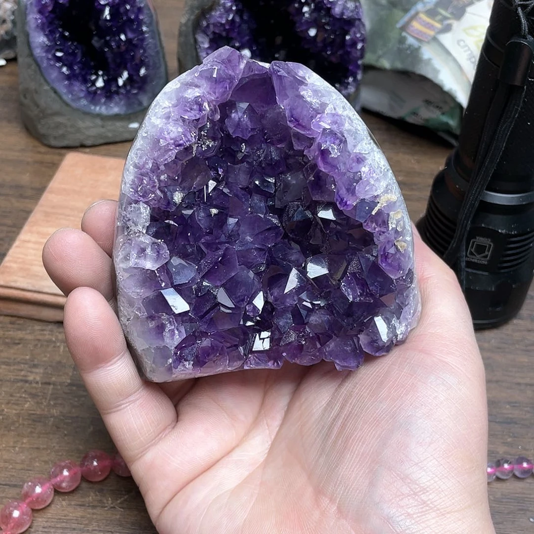 紫晶大型摆件（非配饰）未镶嵌