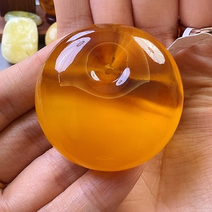 蜜蜡未镶嵌珠宝奇石