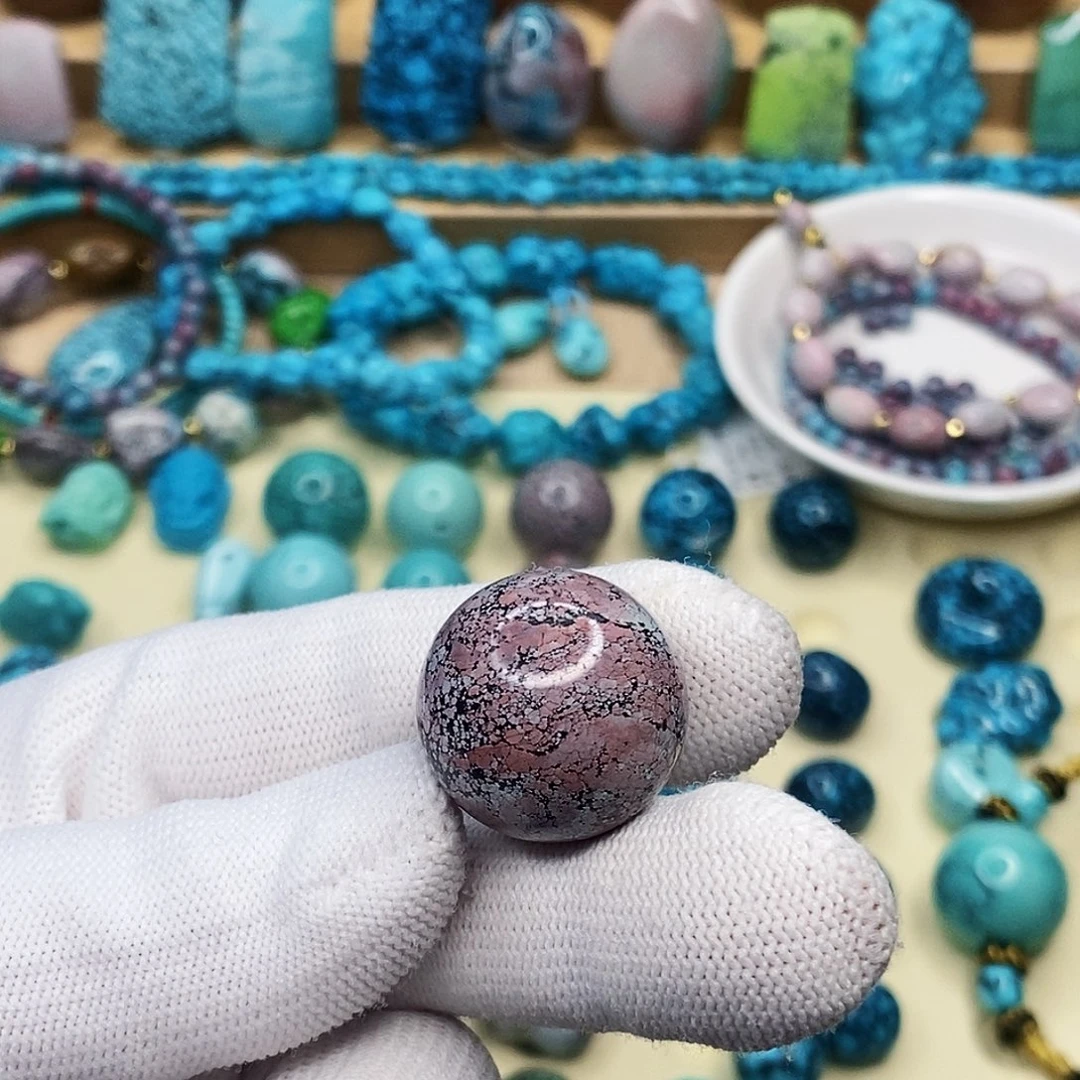 绿松石未镶嵌珠宝奇石