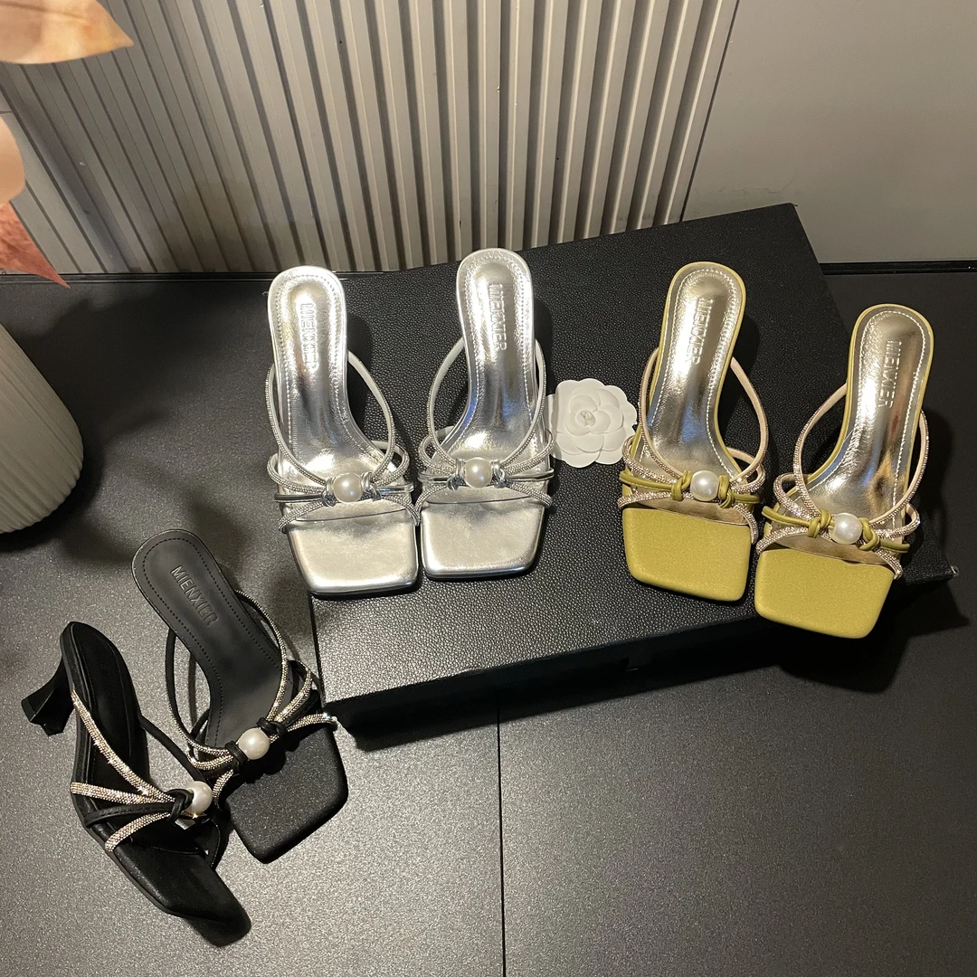 【现现】新款大珍珠带简约舒适百搭小众设计款爆款夹趾凉拖  -  5CM