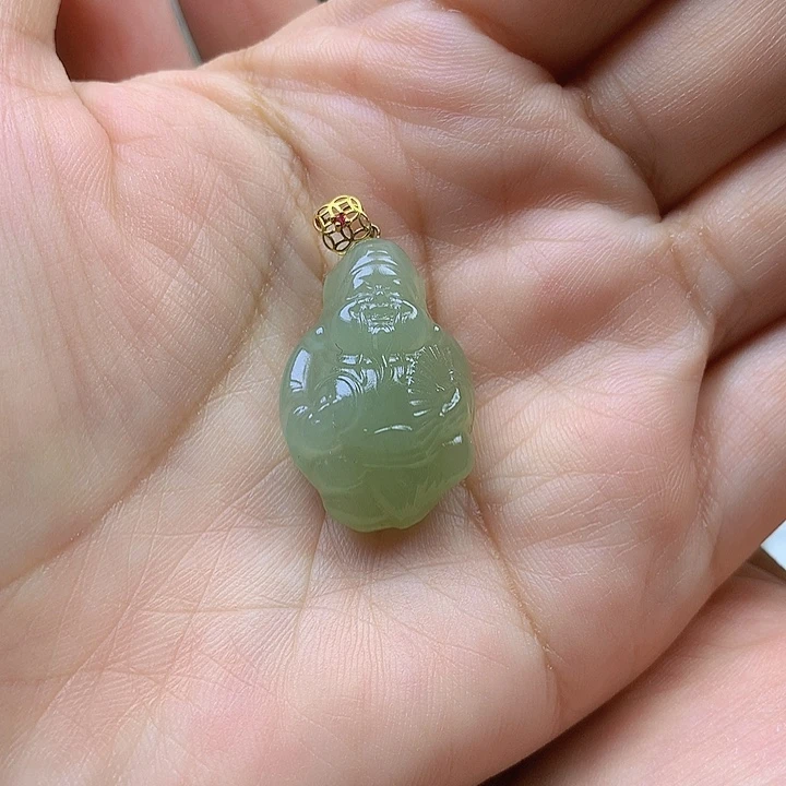 和田玉18K金镶嵌颈饰