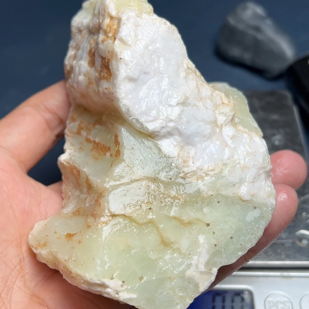 未镶嵌和田玉（糖玉）挂件