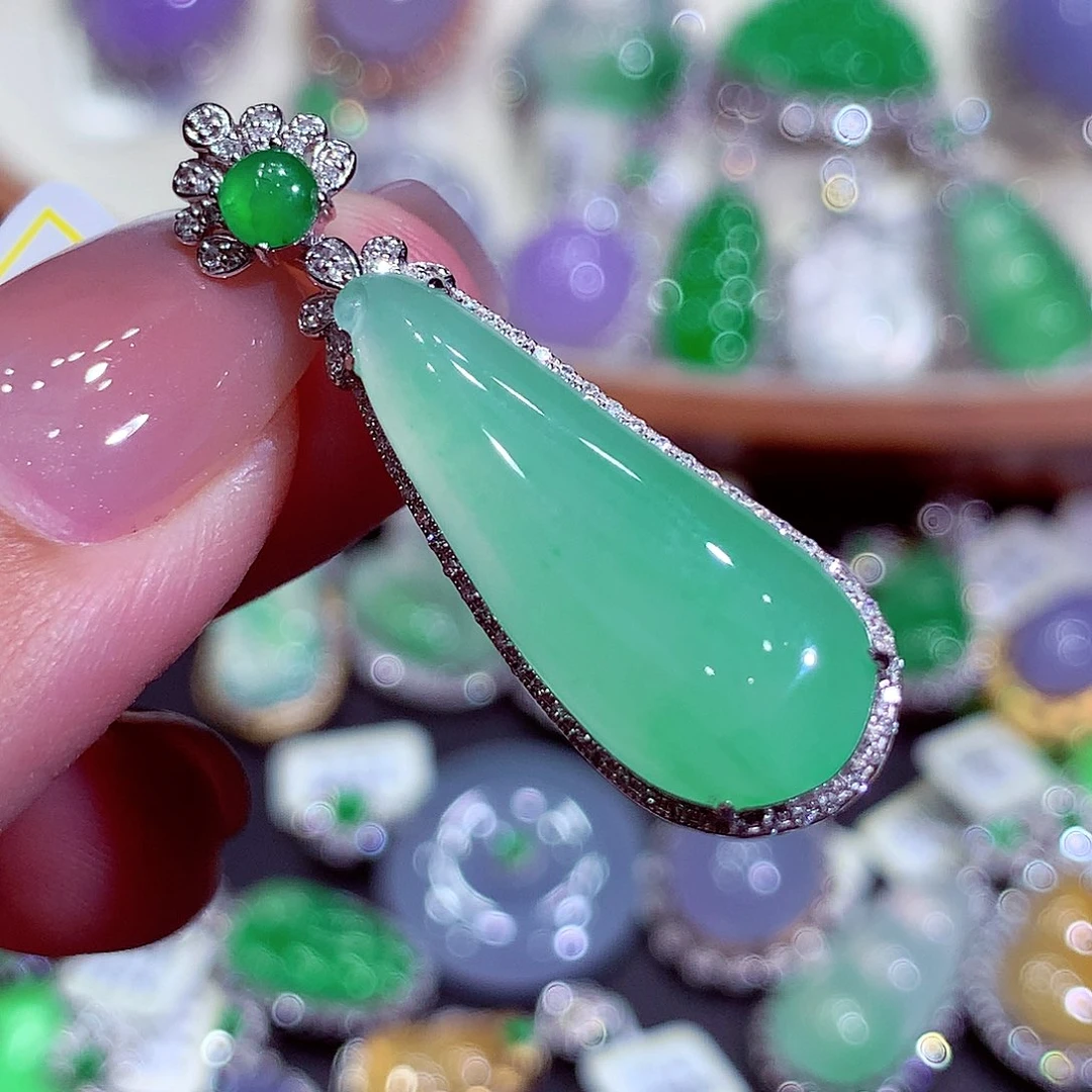 翡翠18K金镶嵌吊坠(不含链)