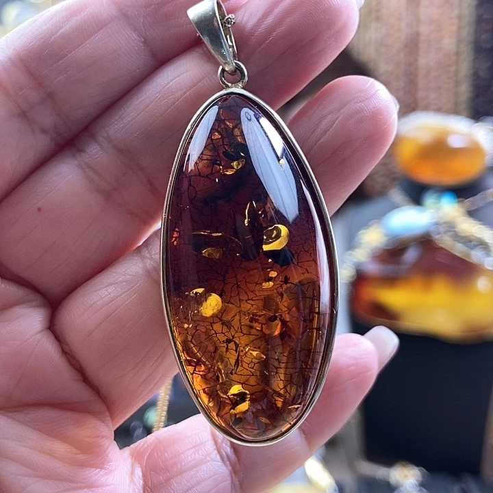 琥珀银S925镶嵌颈饰吊坠