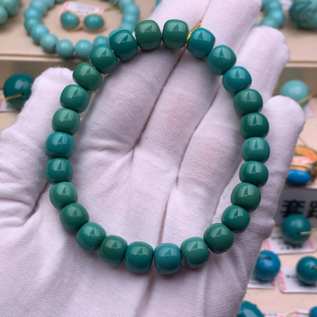 蔚***城绿松石未镶嵌珠宝奇石