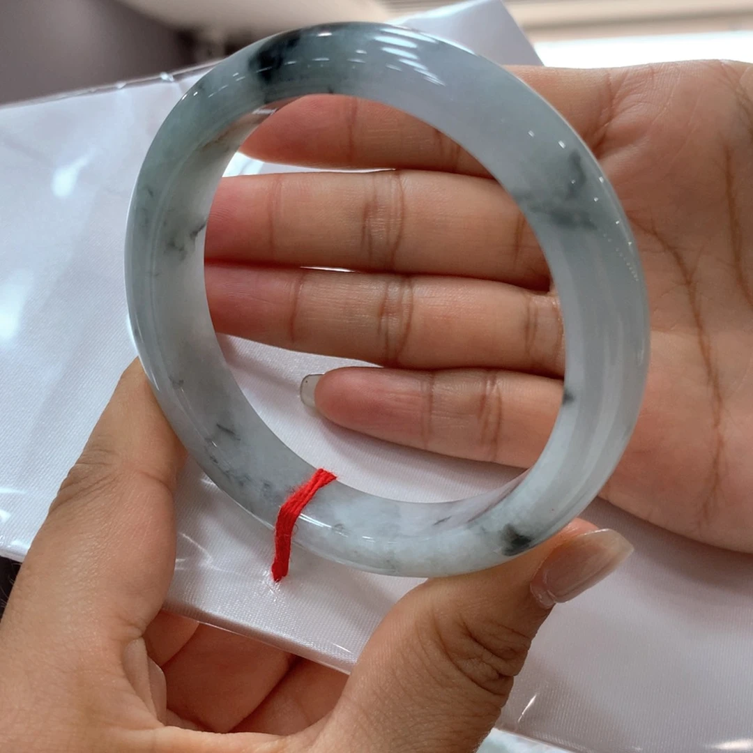 翡翠手镯未镶嵌买断