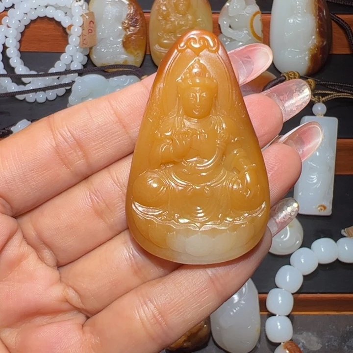 巧***力颈饰未镶嵌和田玉
