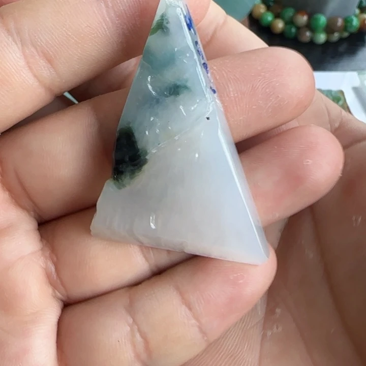 定制翡翠未镶嵌不包工