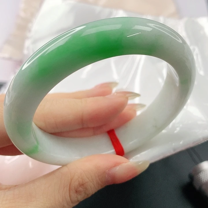 未镶嵌手镯翡翠，321