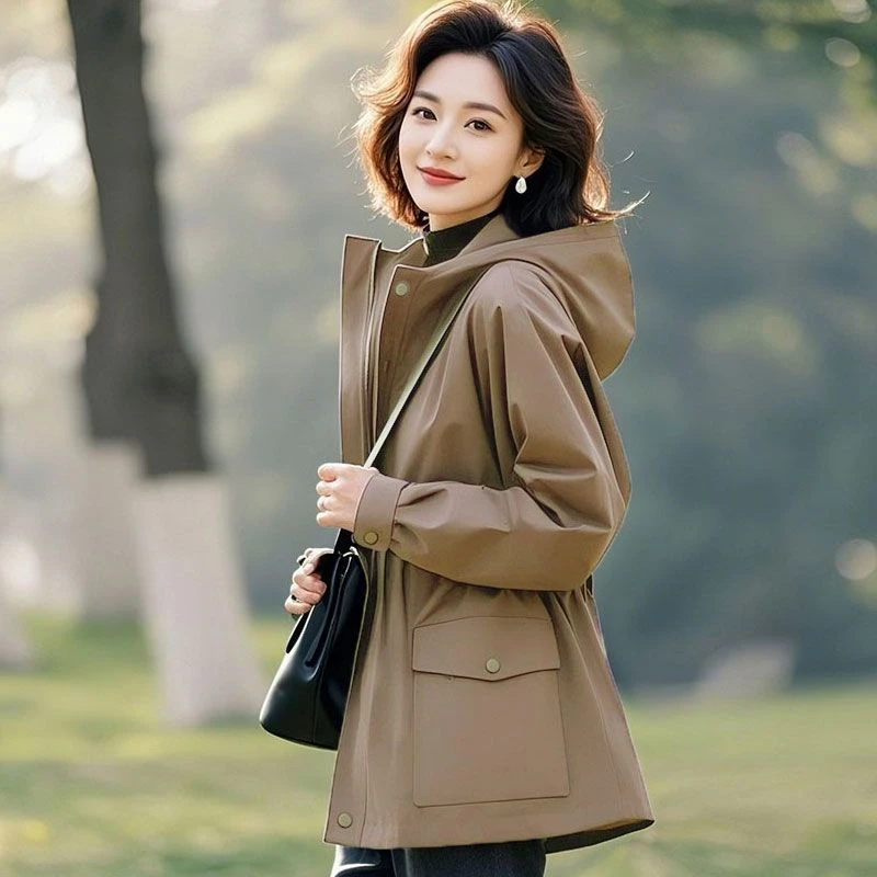 今年流行爆款2025纯色连帽外套超好看独特漂亮时尚洋气小个子风衣