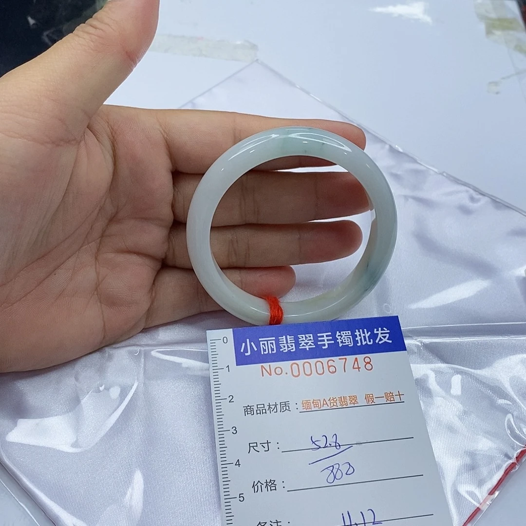 翡翠未镶嵌手镯翡翠手镯