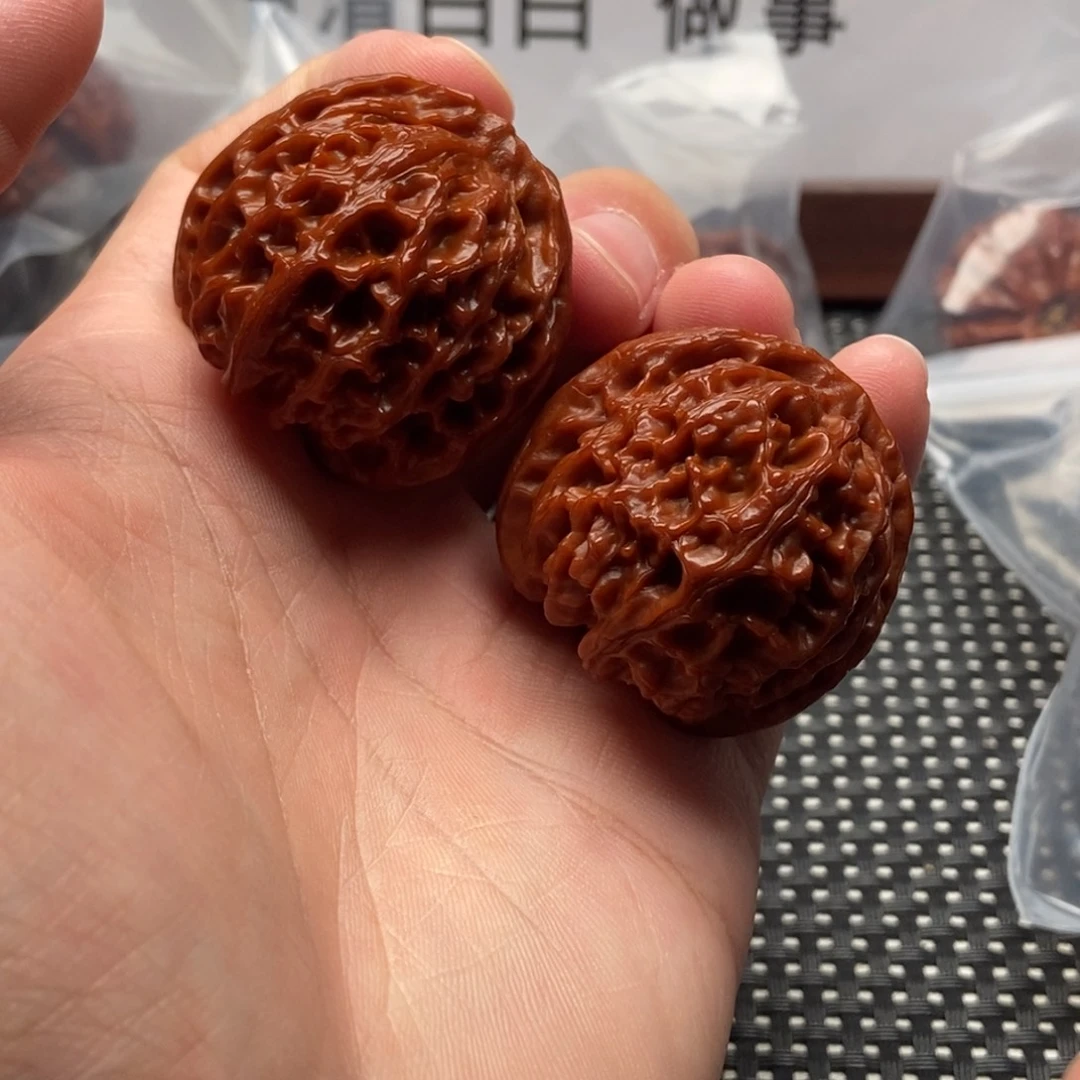 文玩核桃吊坠37苹果园