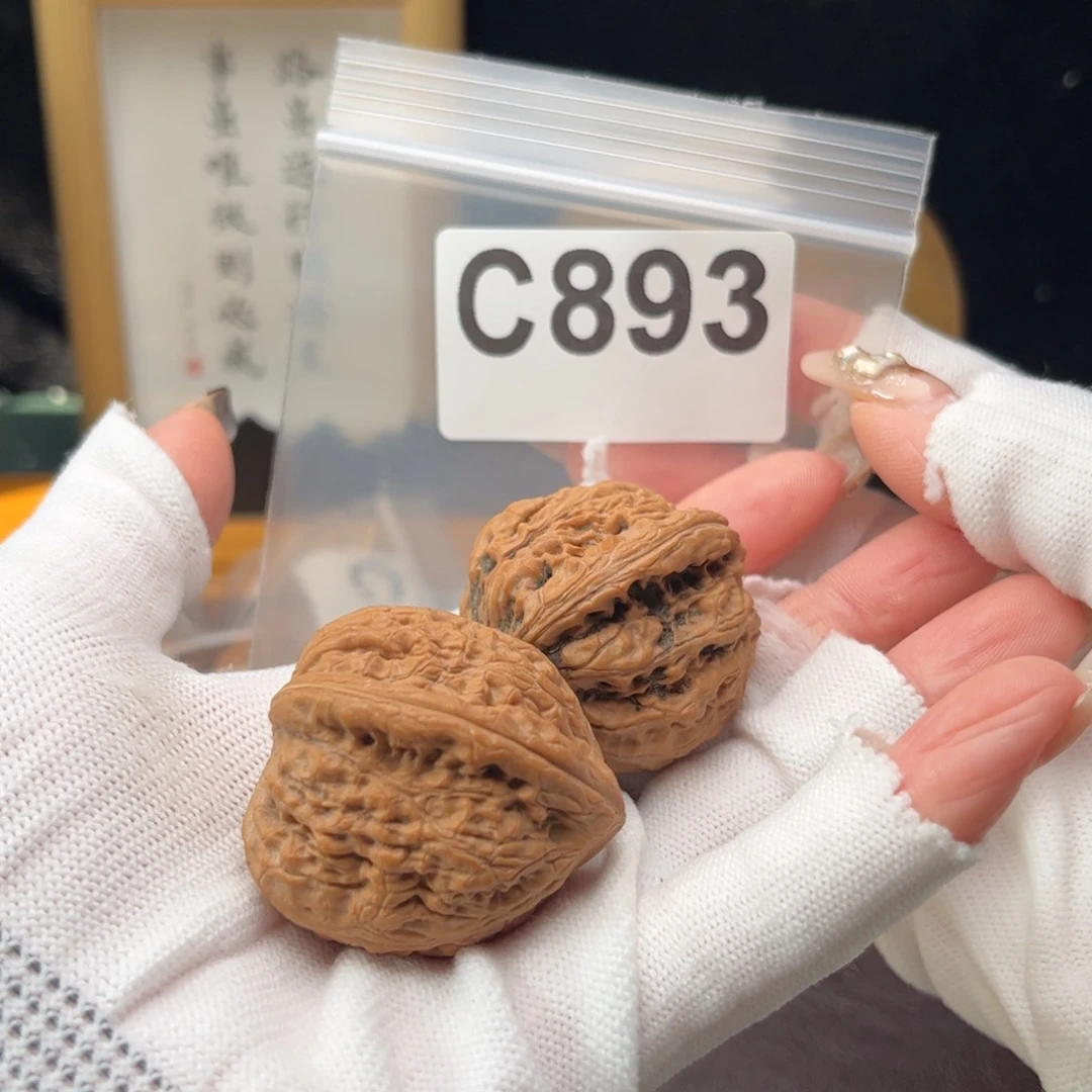 文玩核桃把件36玉尊c893