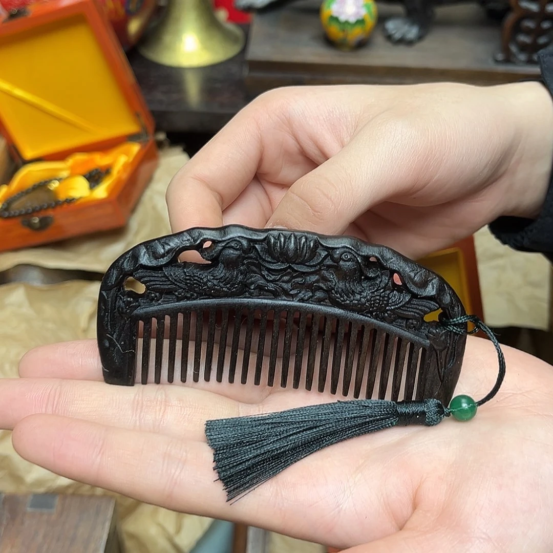 大叶紫檀（黑酸枝木类）