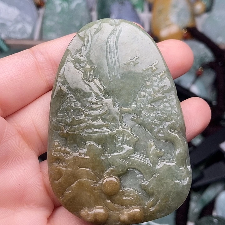 翡翠未镶嵌颈饰翡翠