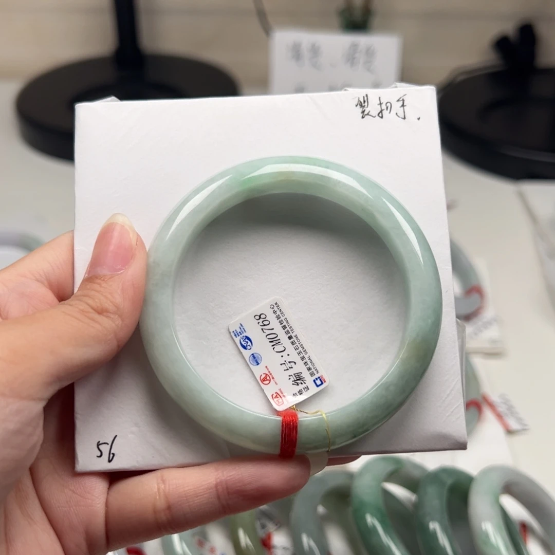 未镶嵌手镯翡翠翡翠手镯