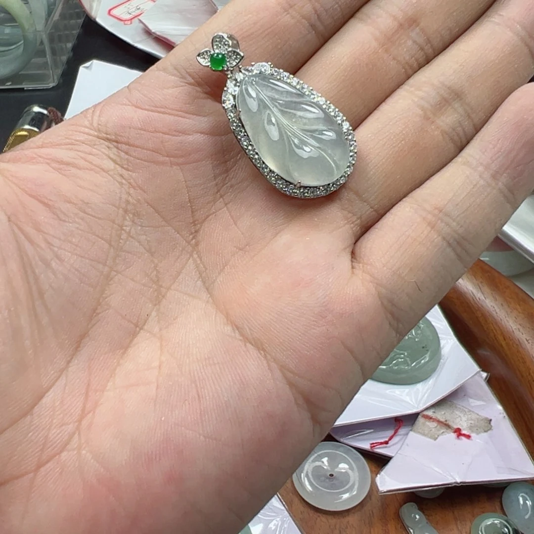 颈饰银S925镶嵌翡翠银镶嵌冰叶