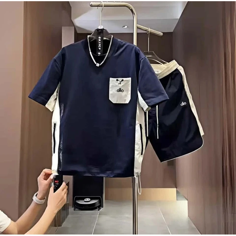 2025夏季爆款时尚潮流复古轻薄高品质休闲速干透气短裤短袖套装