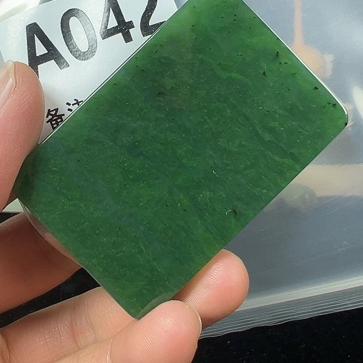 欢***家和田玉未镶嵌颈饰