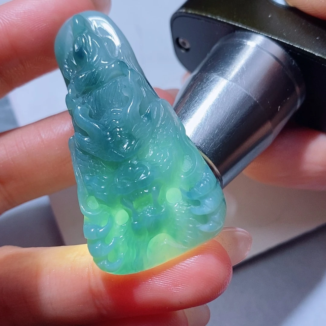 定制翡翠未镶嵌翡翠