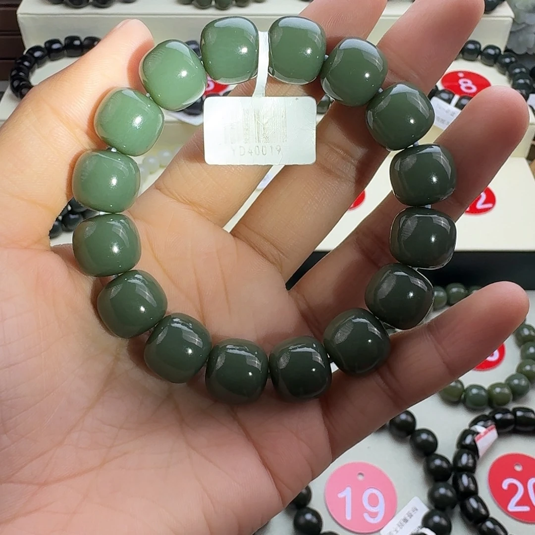 和田玉未镶嵌手串