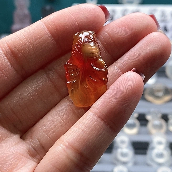 玛瑙/玉髓吊坠未镶嵌只***啊