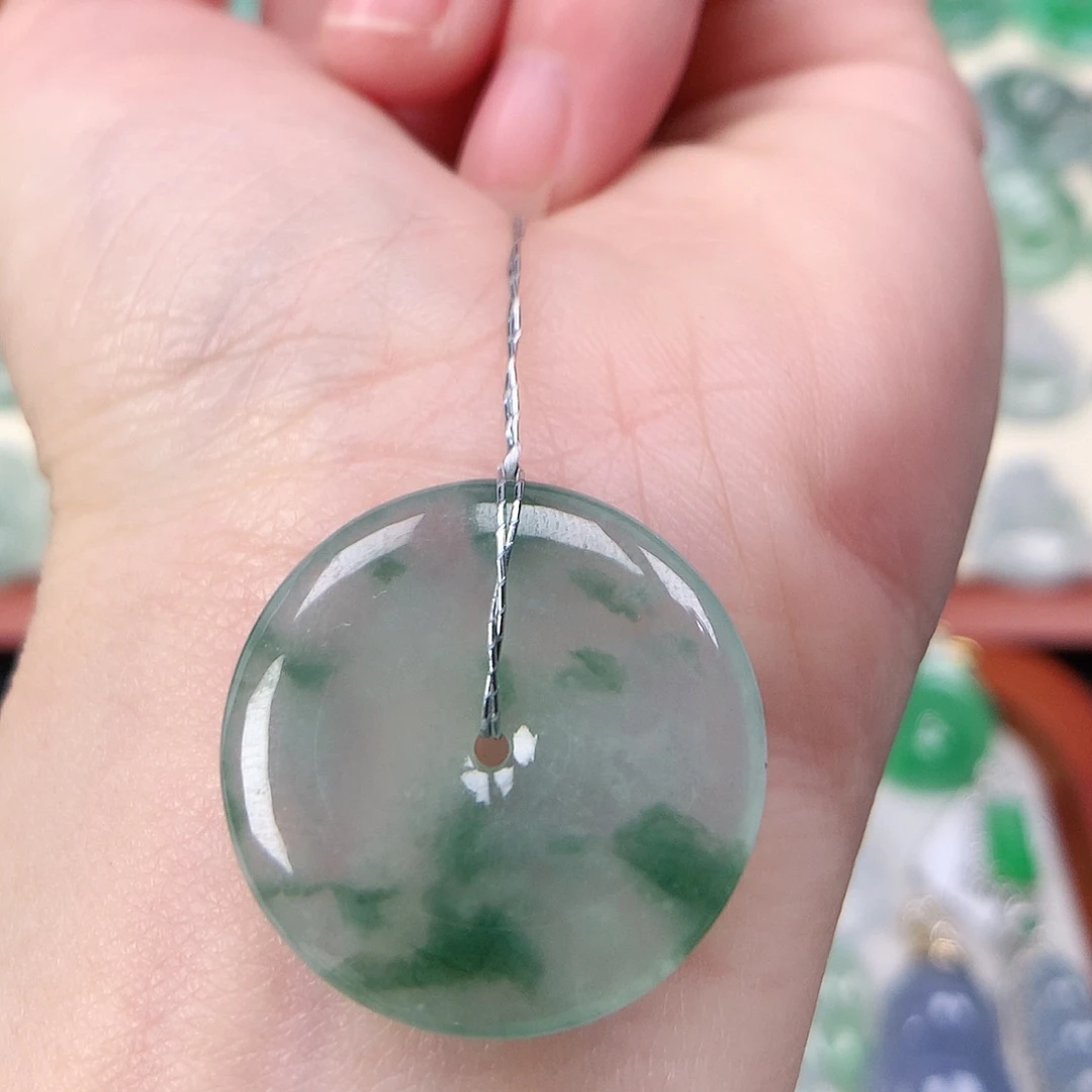 翡翠未镶嵌颈饰吊坠