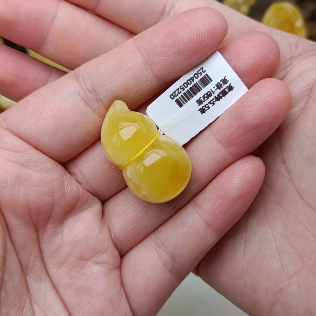 未镶嵌吊坠(不含链)蜜蜡假*：立体葫芦虎皮纹