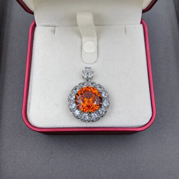 【经典永恒  光芒四射】 吊坠 GDJ9335