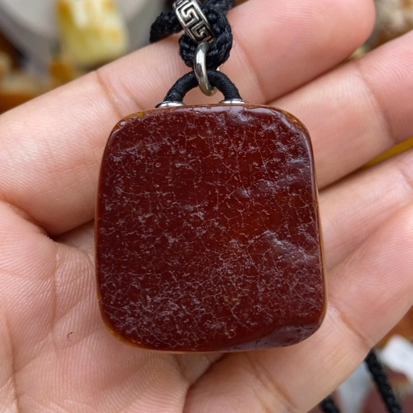 【闪购商品】琥珀颈饰未镶嵌