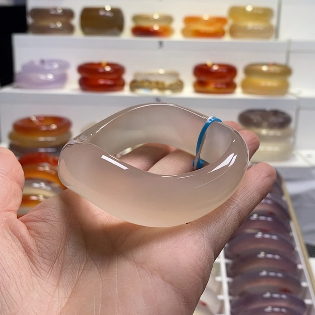 玛瑙/玉髓未镶嵌手镯