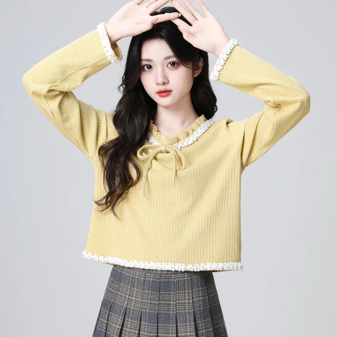 黄色V领针织衫女春秋2025秋季新款木耳边设计感内搭打底短款上衣