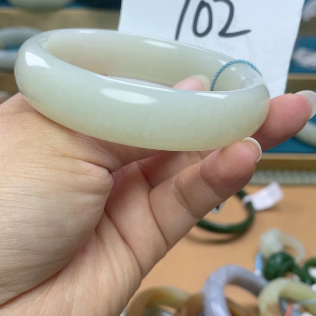未镶嵌手镯和田玉圈口60