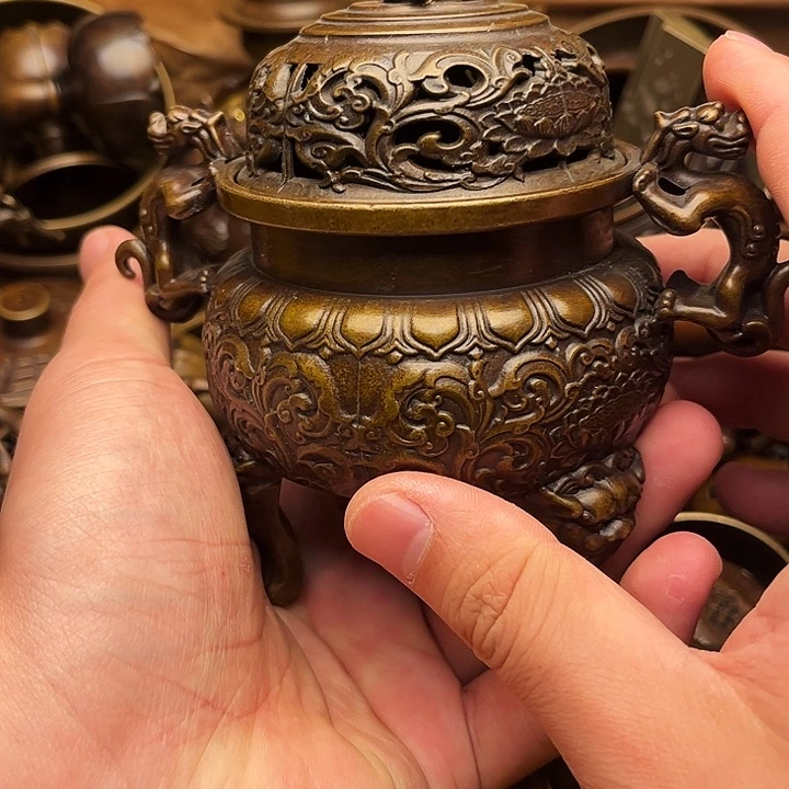 精美铜器做工精湛