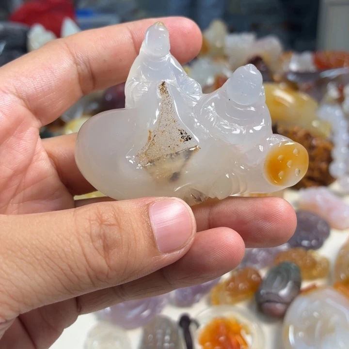 未镶嵌颈饰玛瑙/玉髓