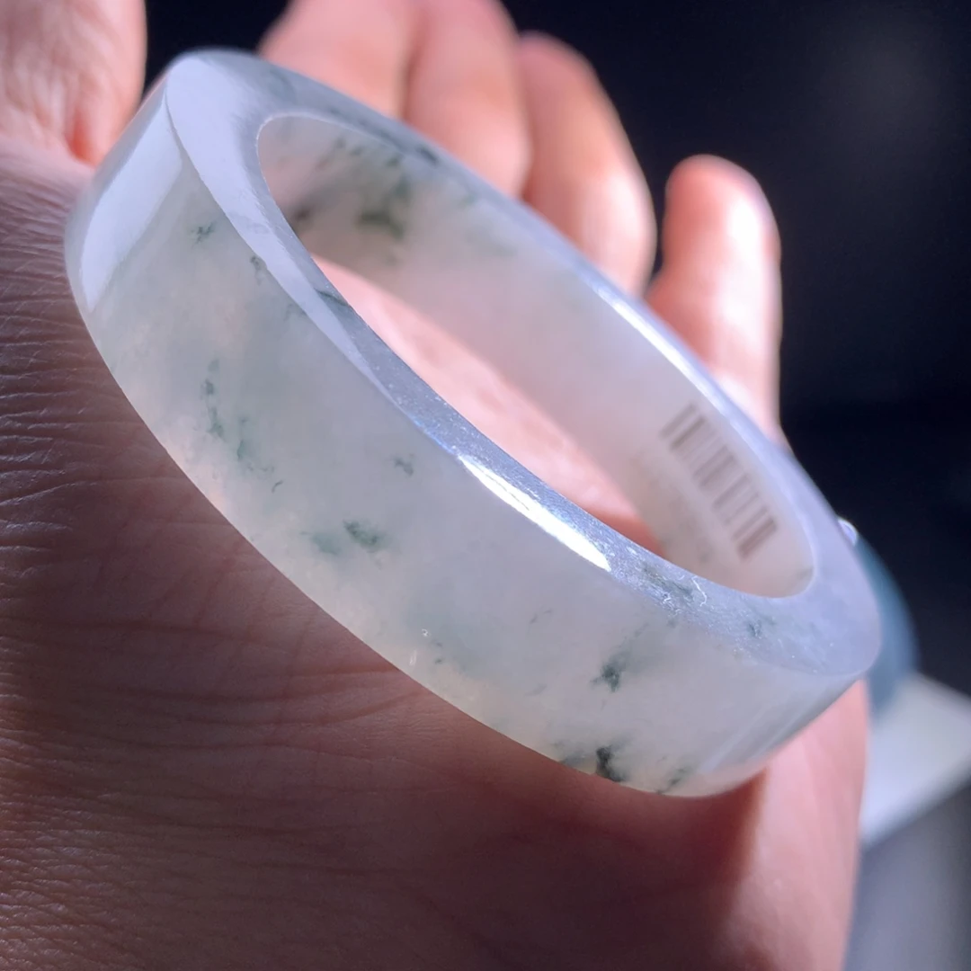 定制翡翠未镶嵌手镯