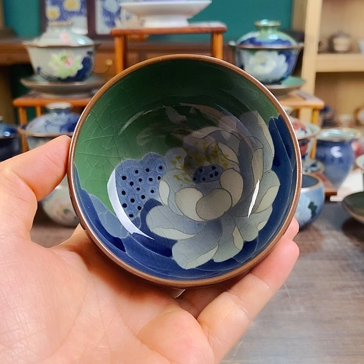 瓷片手工制作工艺精湛等