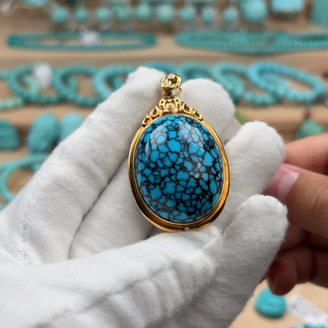 绿松石未镶嵌珠宝奇石