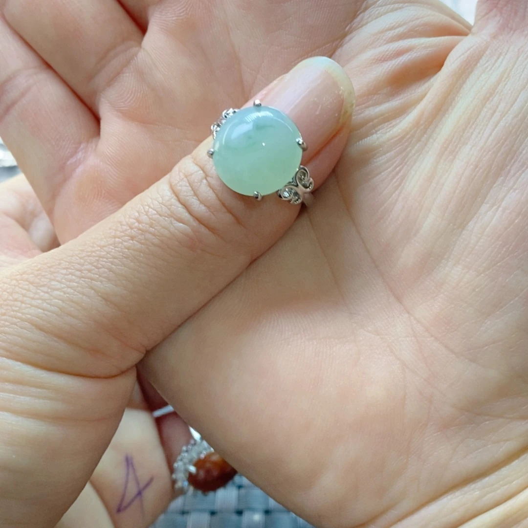 原***安未镶嵌戒指翡翠缅甸