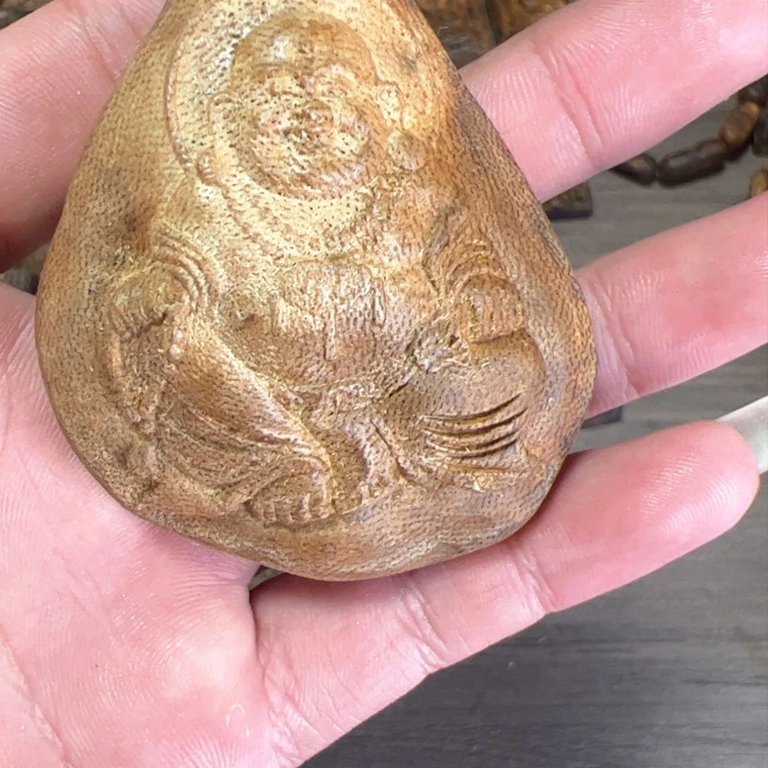 沉香木吊坠用****0板头吊坠13.3克