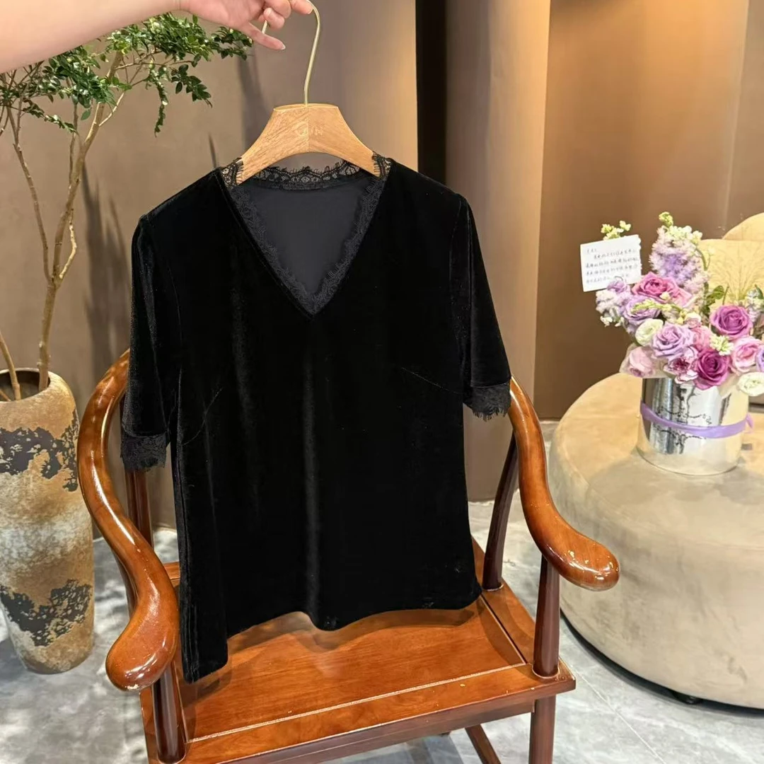 定制丝绒女人味拼蕾丝V领短袖