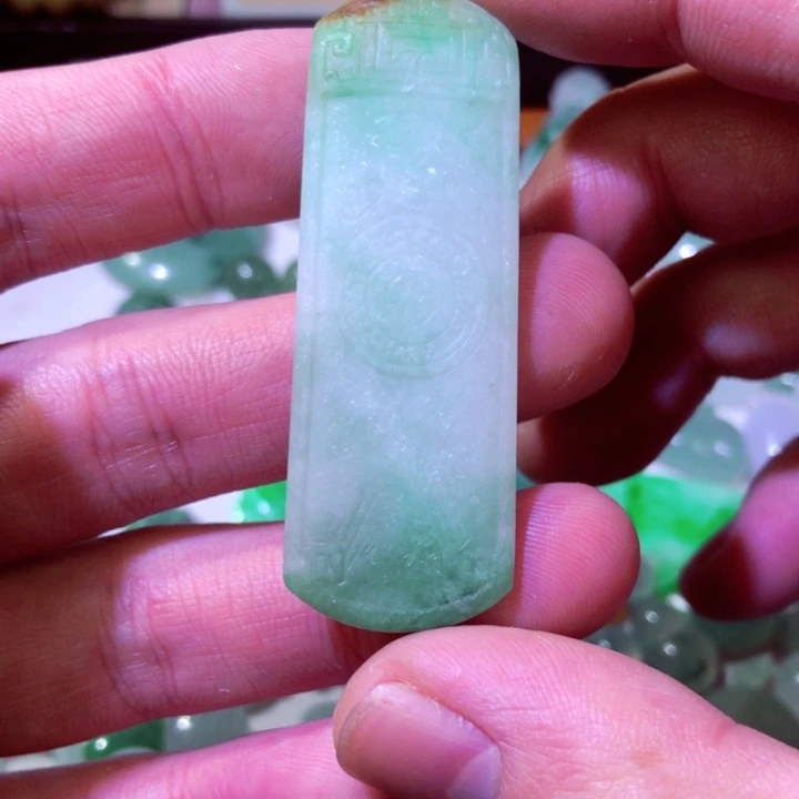 定制翡翠未镶嵌天然a货翡翠