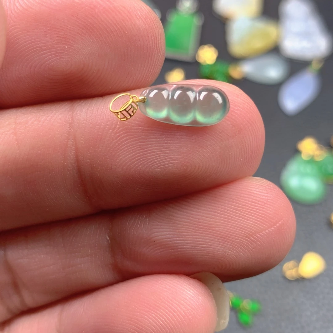 【闪购商品】颈饰18K金镶嵌翡翠翡翠