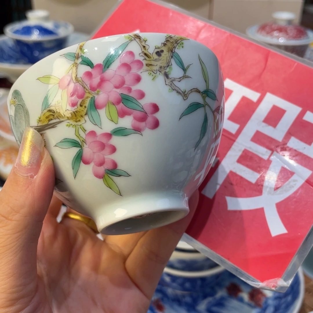 景德镇瓷器和我一样都没有