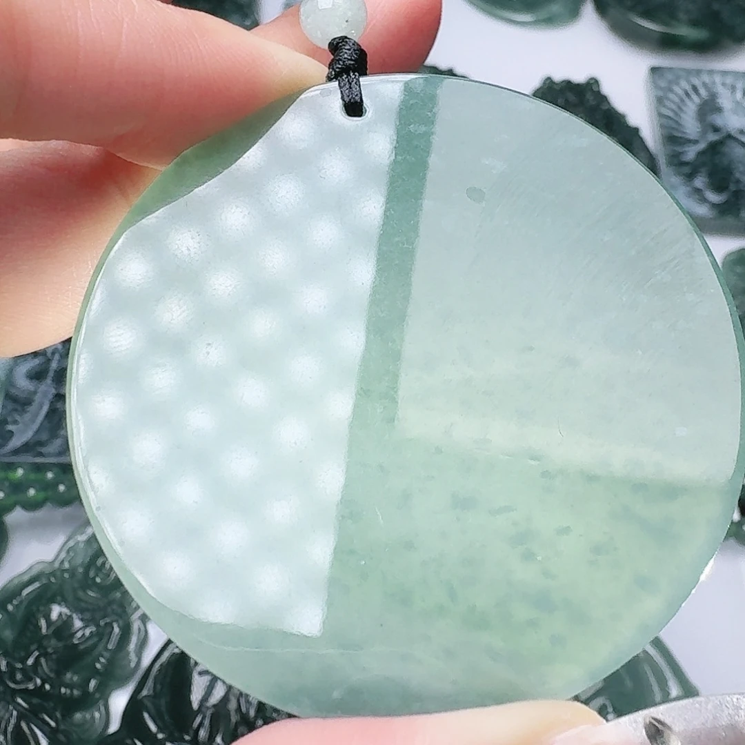 翡翠未镶嵌颈饰111