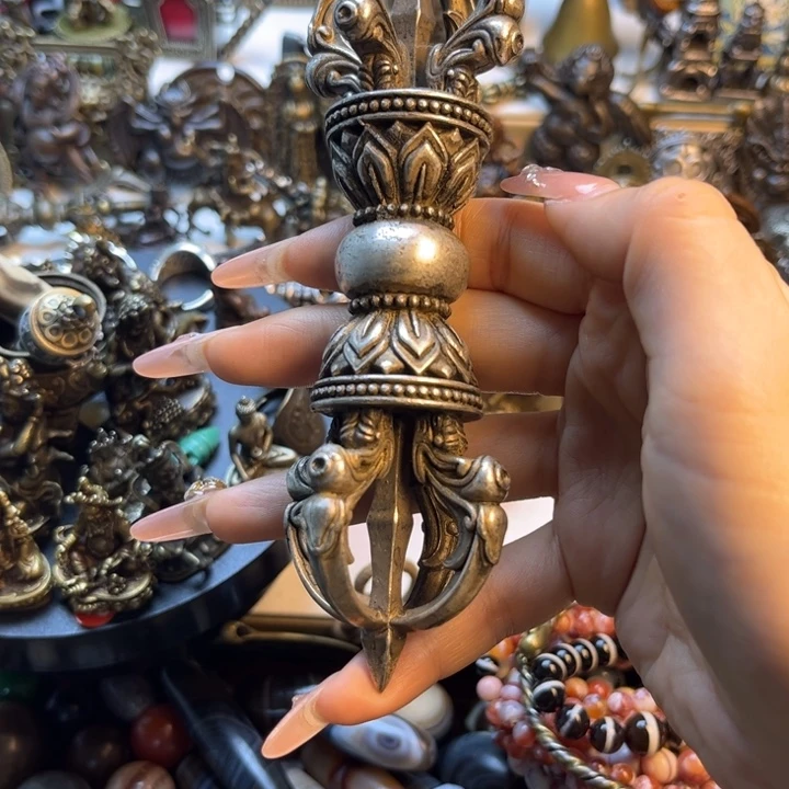 用***5泥塑闪价漏价一件