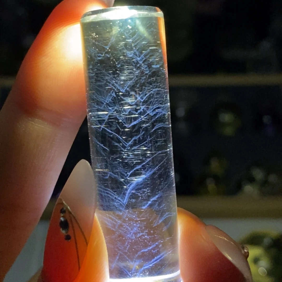 颈饰水晶未镶嵌黄水晶柱子