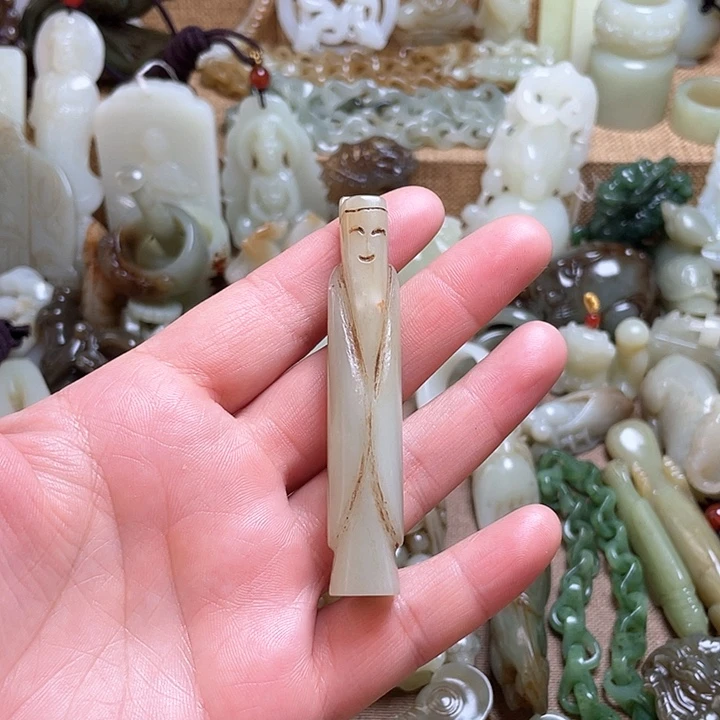 和田玉颈饰未镶嵌