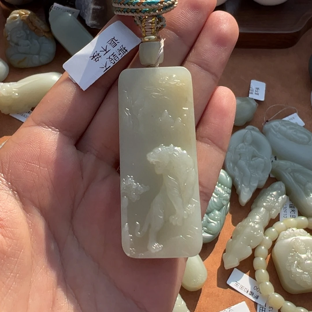 和田玉颈饰未镶嵌顺**意