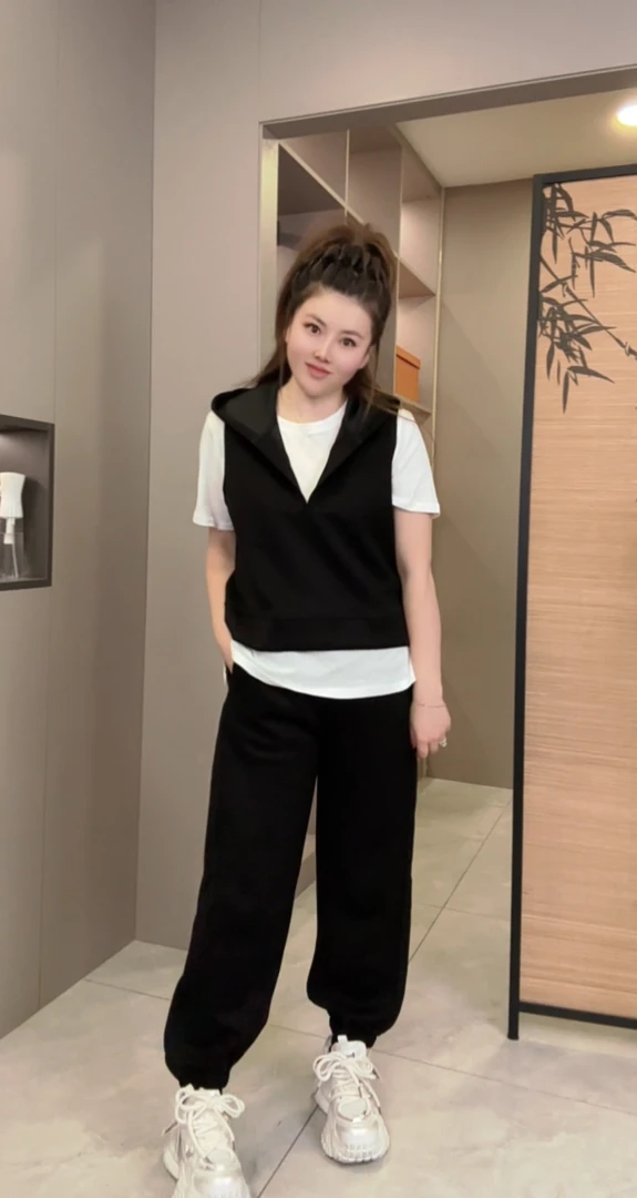 【婷婷】2025夏季新款时尚休闲宽松8002运动带帽三件套